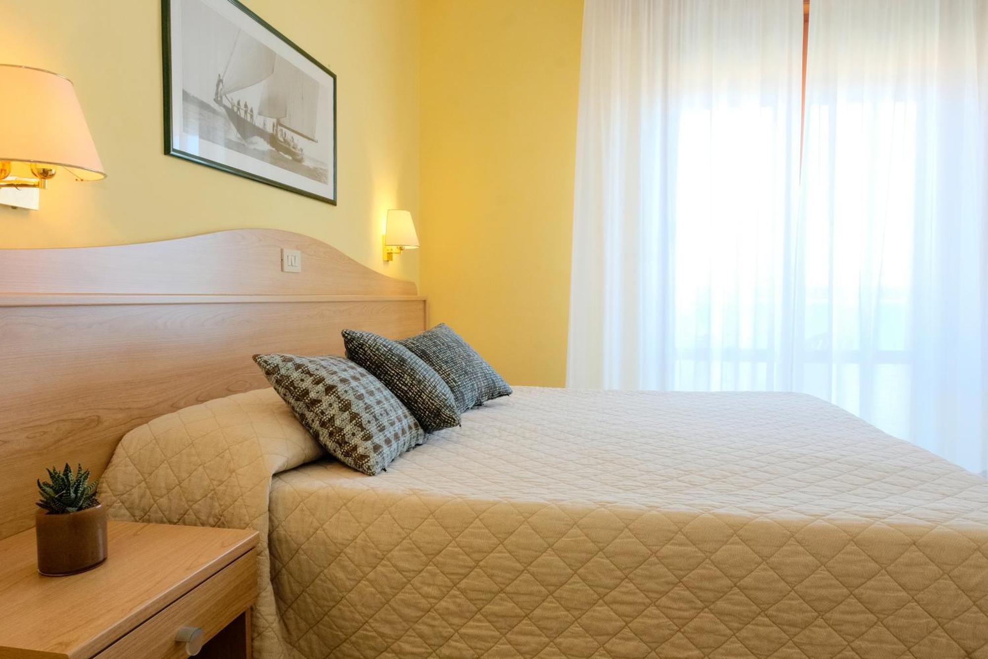 Hotel Orizzonte Lido di Jesolo Rum bild