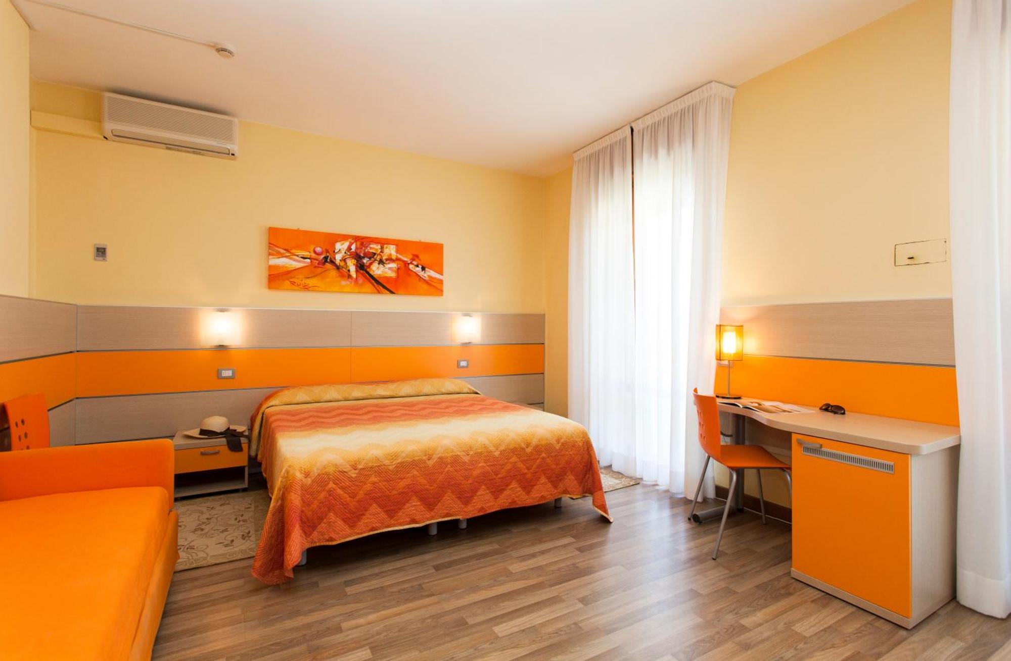 Hotel Orizzonte Lido di Jesolo Rum bild