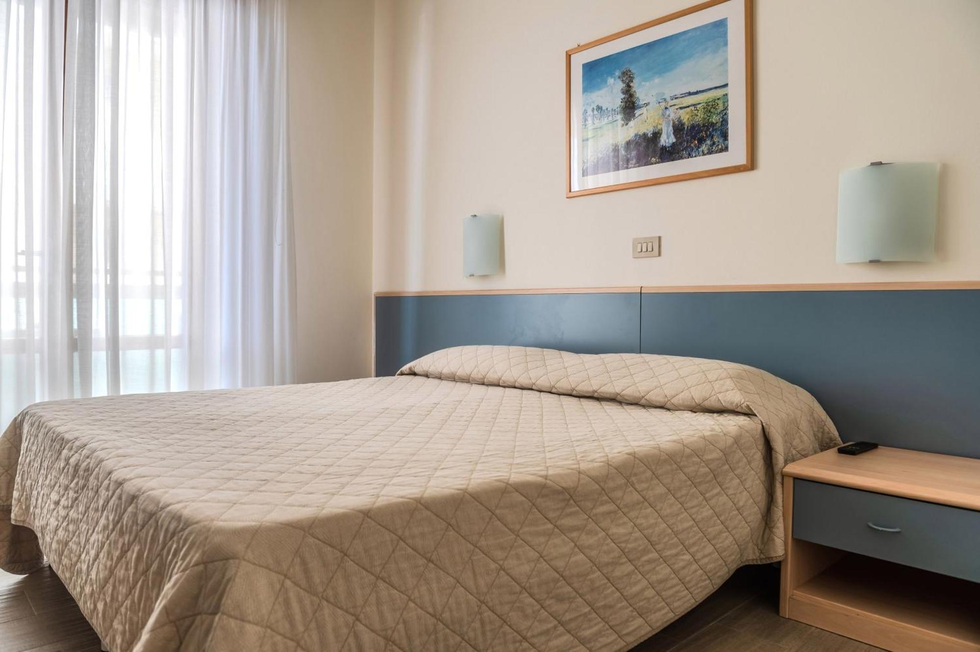 Hotel Orizzonte Lido di Jesolo Rum bild