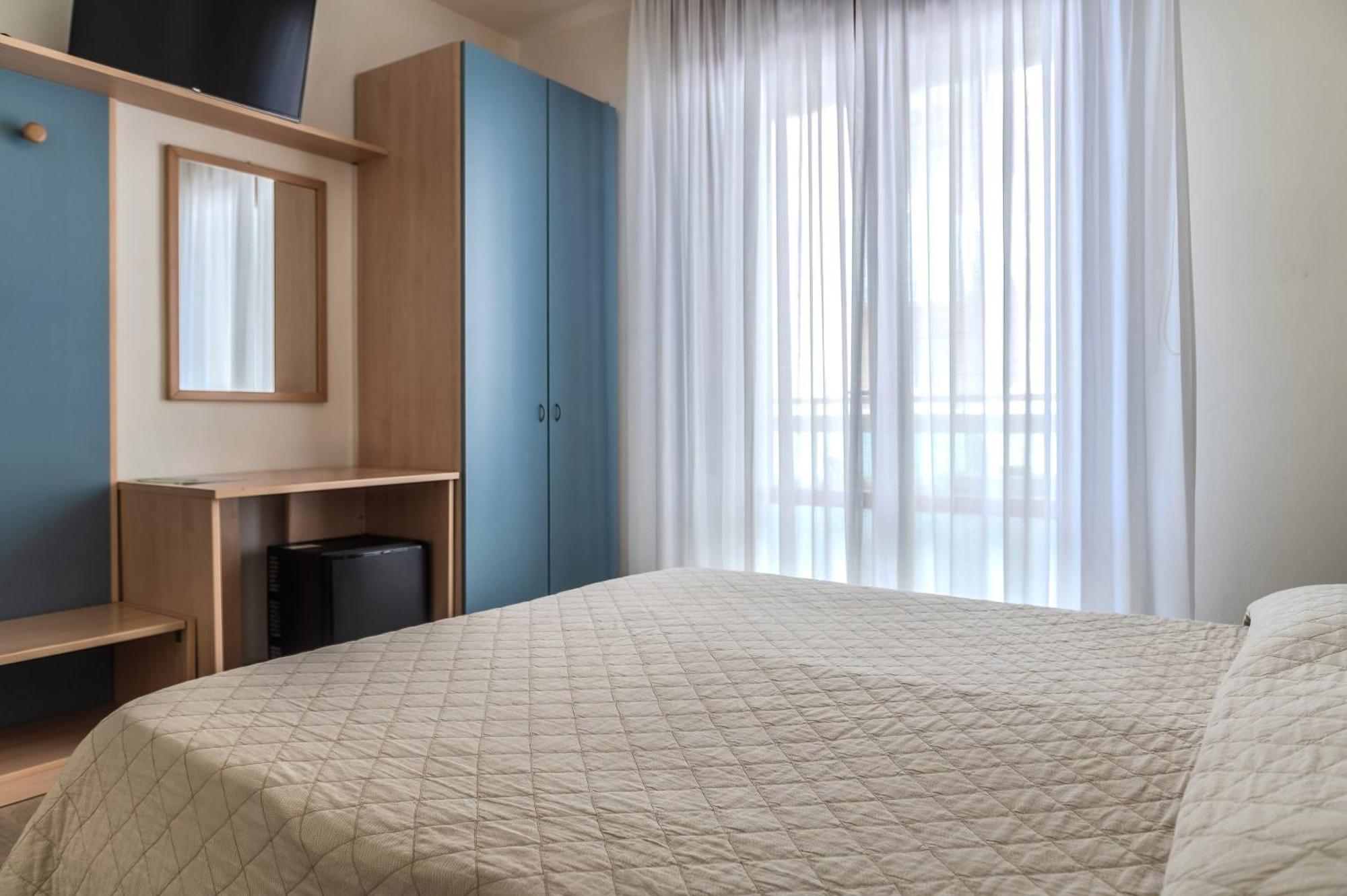 Hotel Orizzonte Lido di Jesolo Rum bild