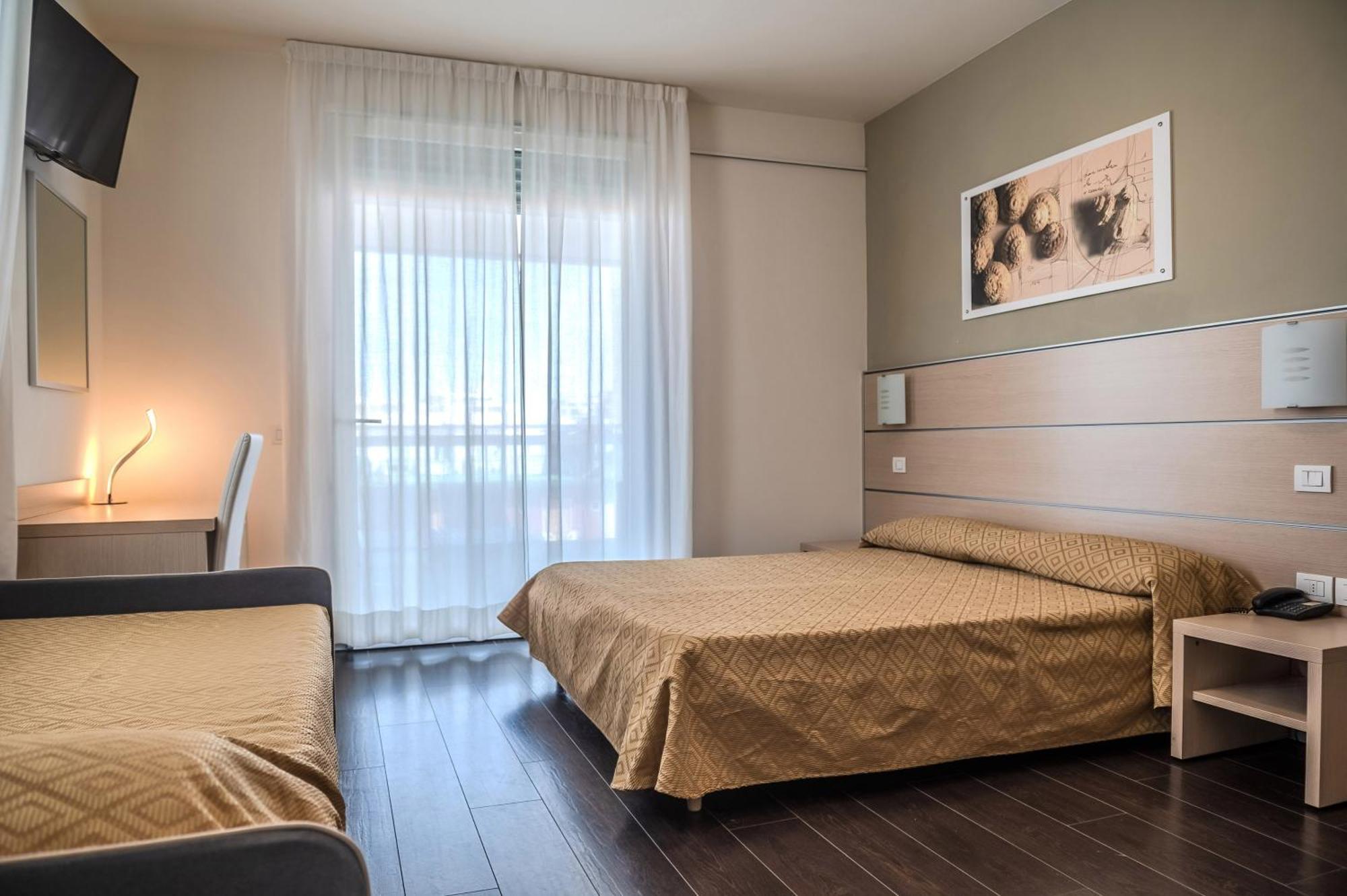 Hotel Orizzonte Lido di Jesolo Rum bild
