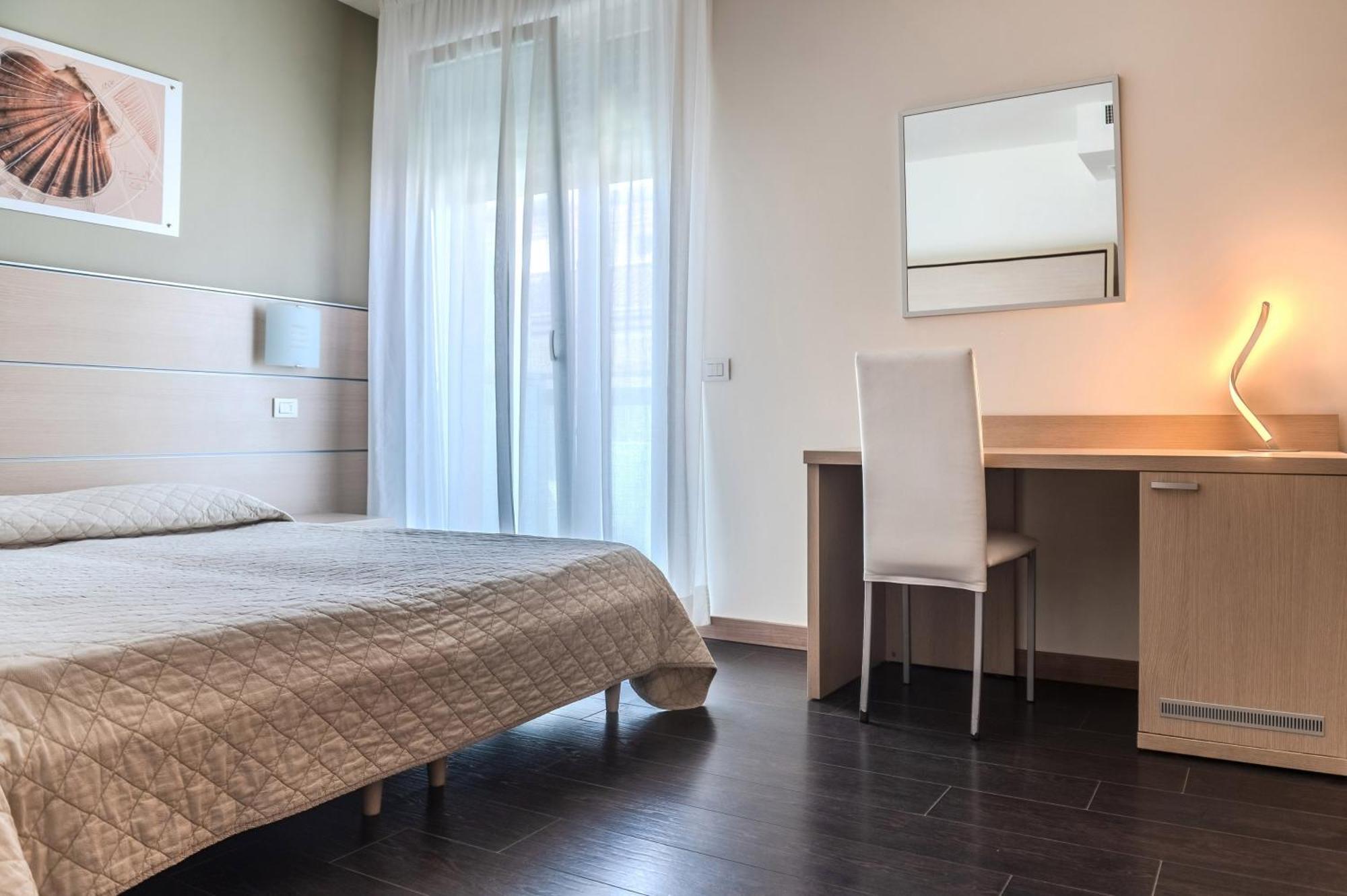 Hotel Orizzonte Lido di Jesolo Rum bild