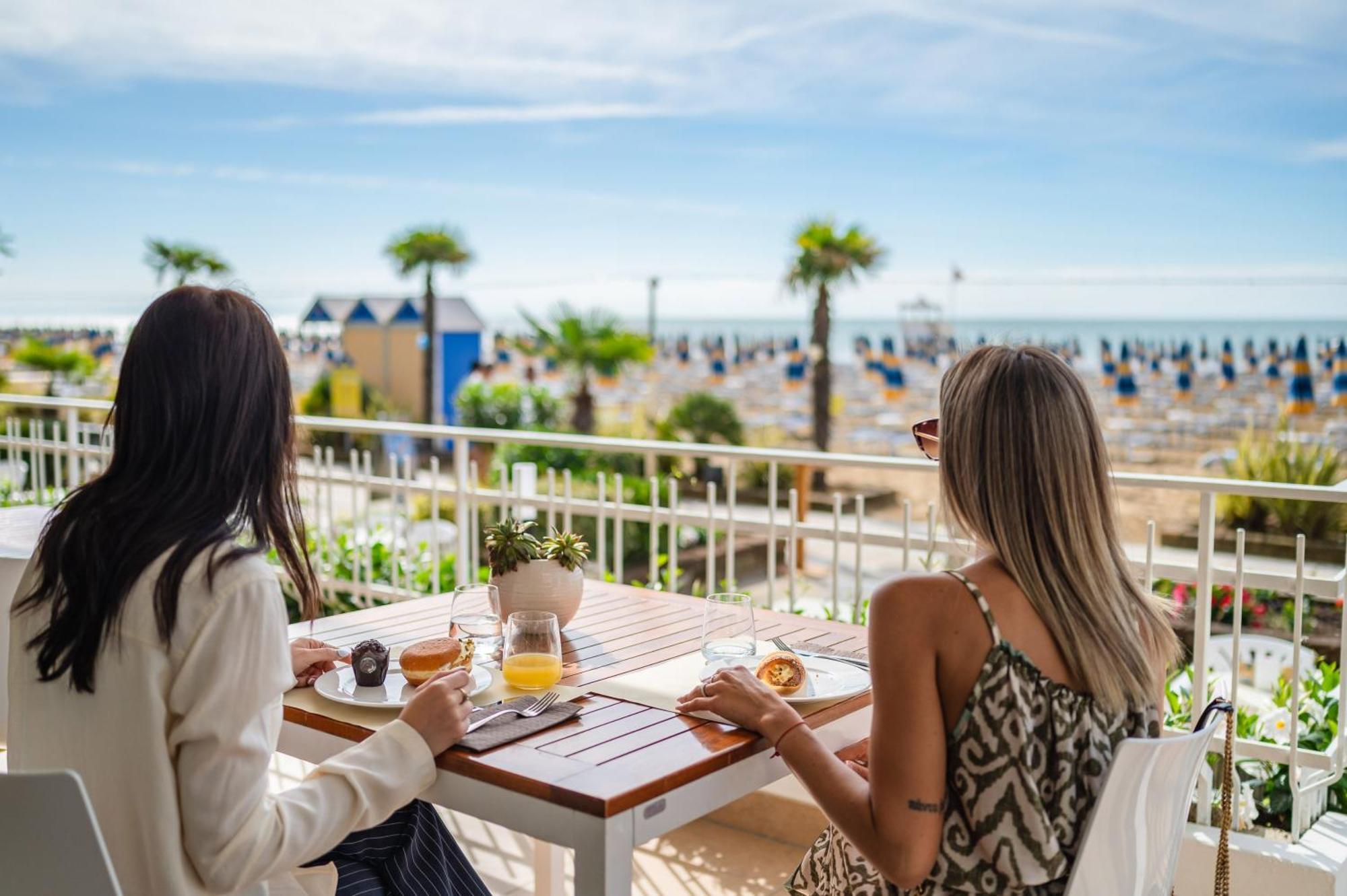 Hotel Orizzonte Lido di Jesolo Exteriör bild