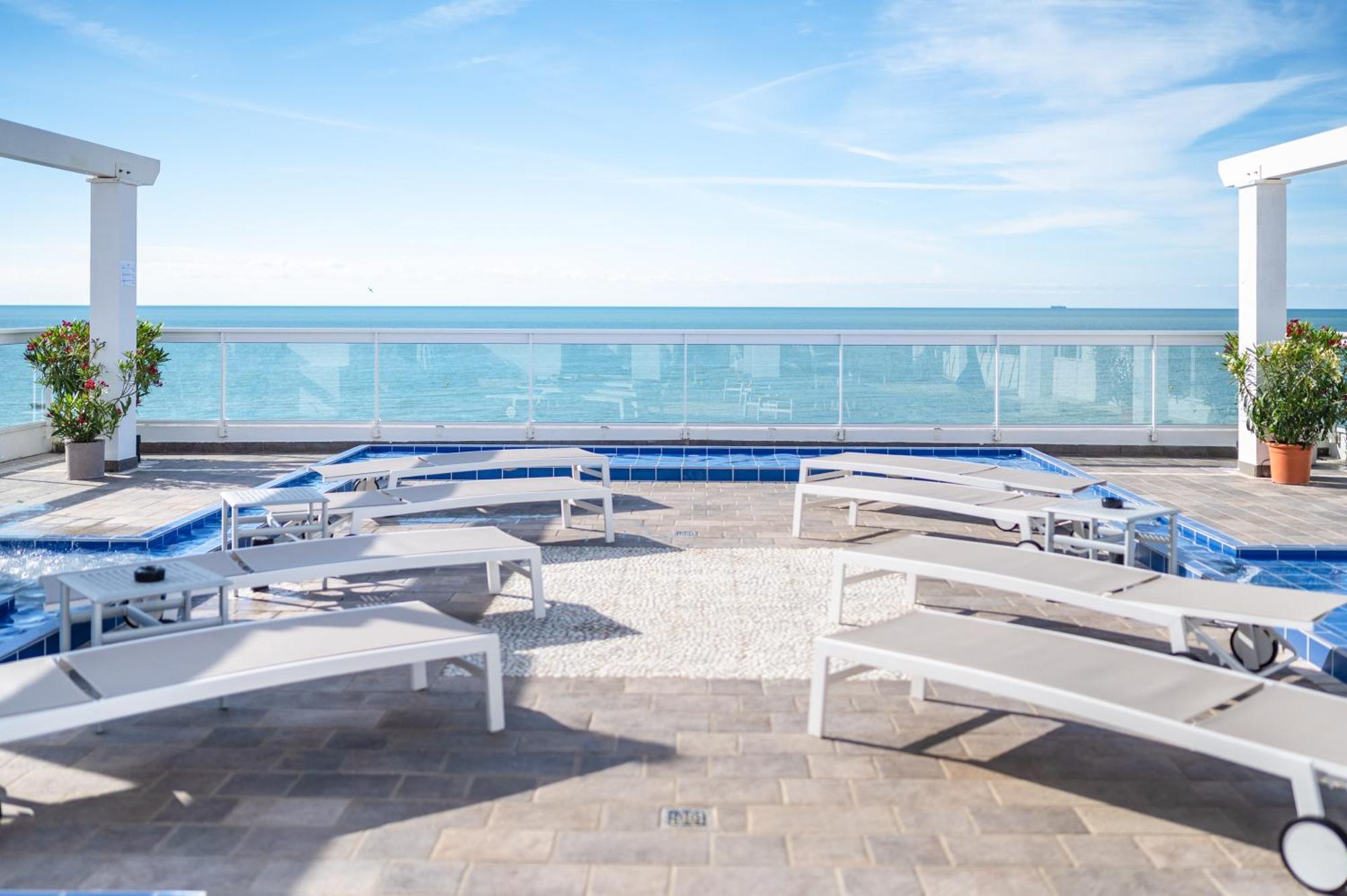 Hotel Orizzonte Lido di Jesolo Exteriör bild