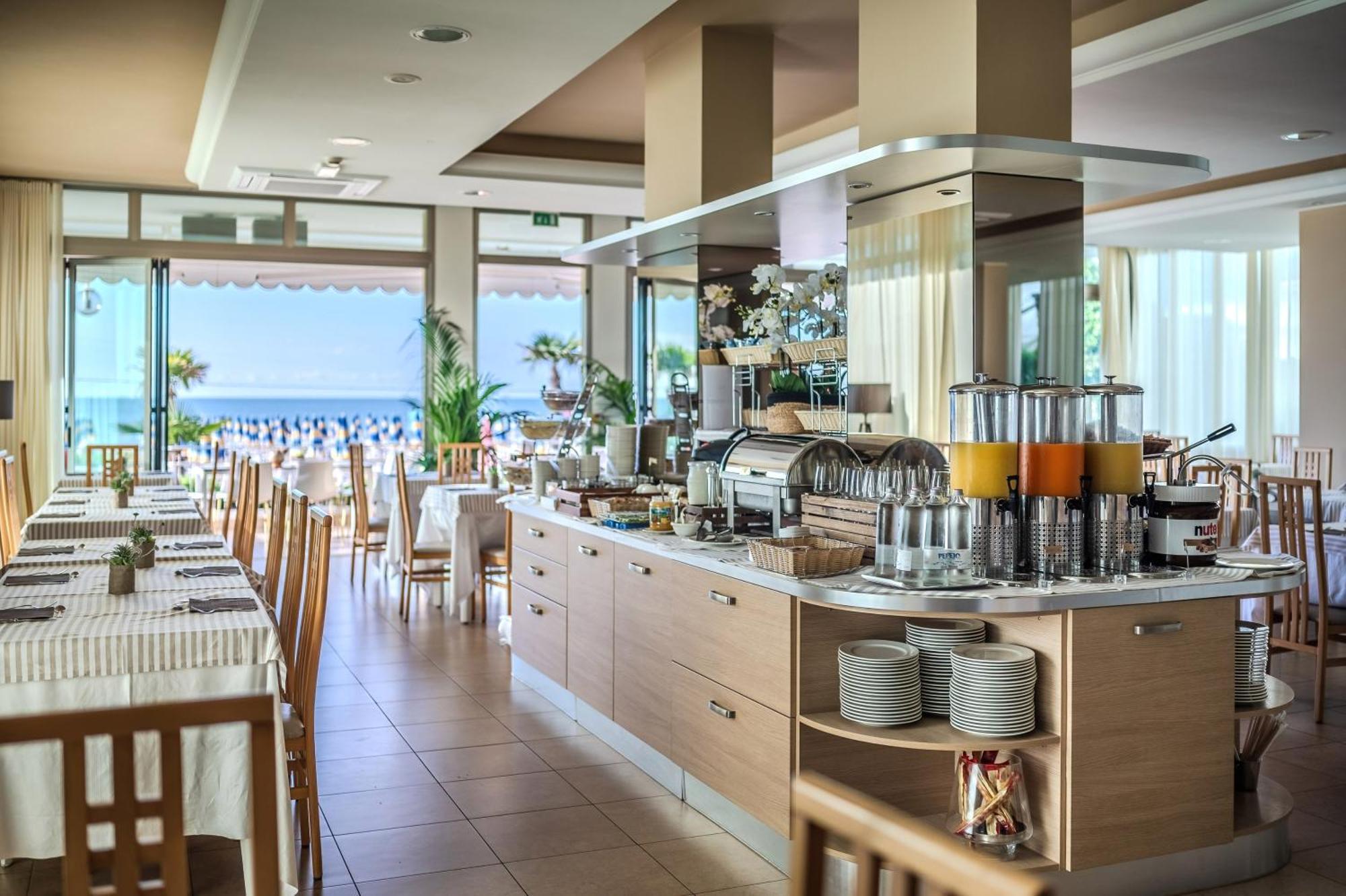 Hotel Orizzonte Lido di Jesolo Exteriör bild