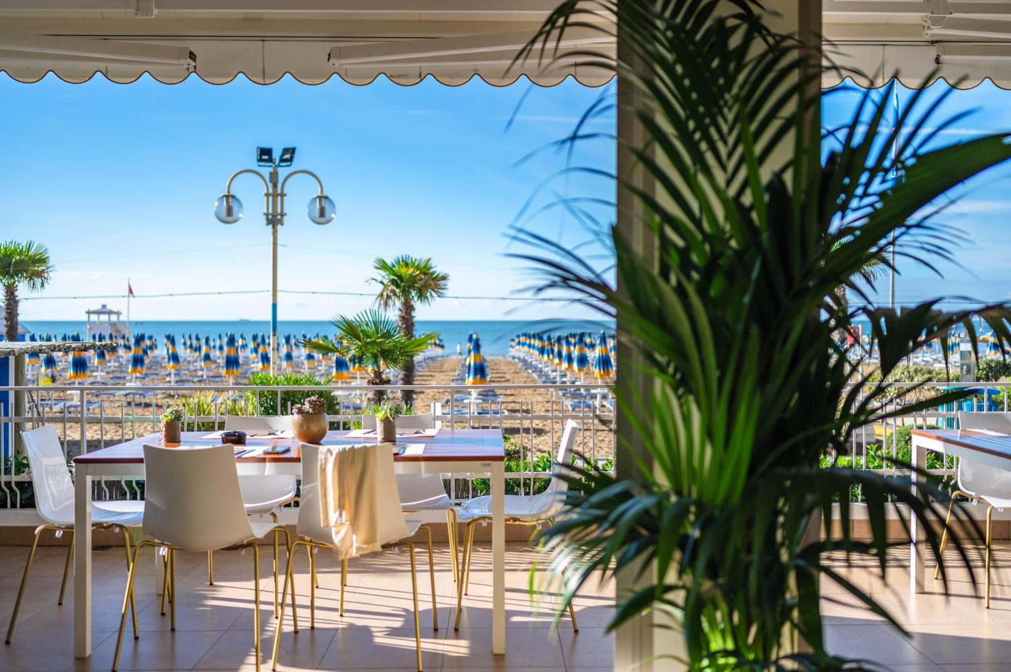 Hotel Orizzonte Lido di Jesolo Exteriör bild